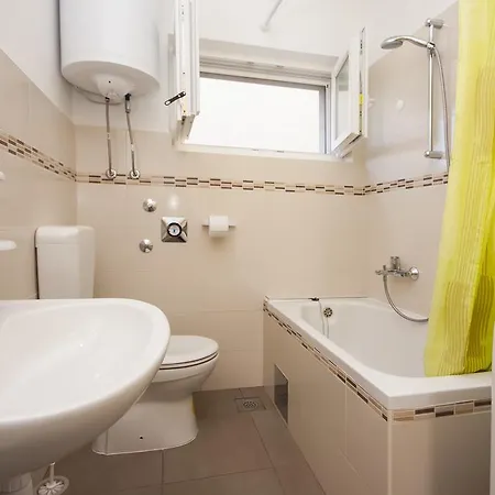 Spacious & Seaview Sibenik