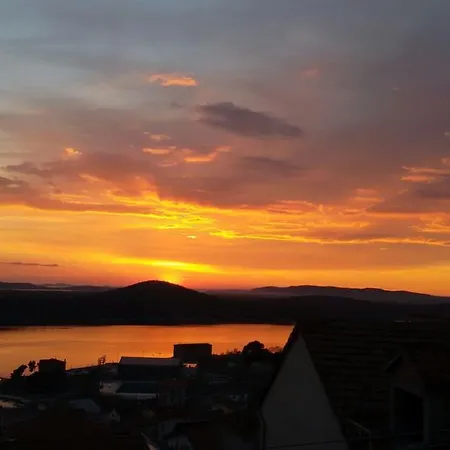 Apartment Spacious & Seaview Sibenik