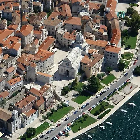 Spacious & Seaview Šibenik