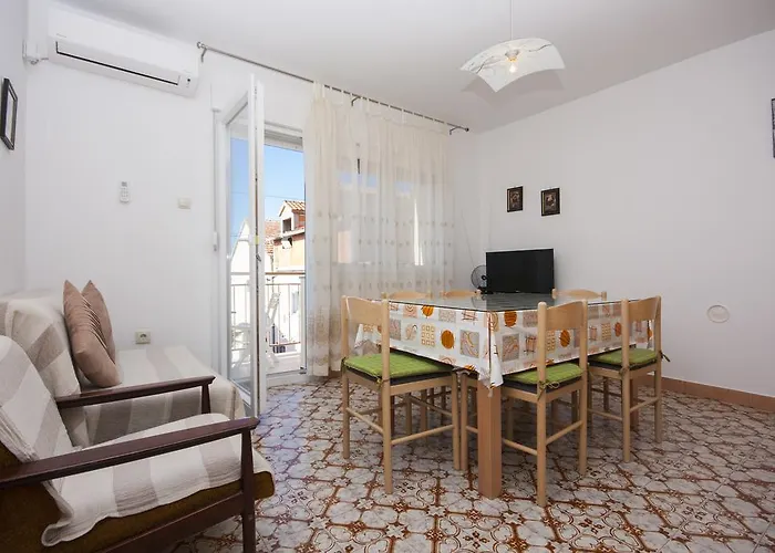 Spacious & Seaview Šibenik